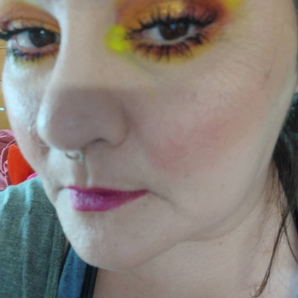 Meet your Posher, Linda - Picture 2 of 2